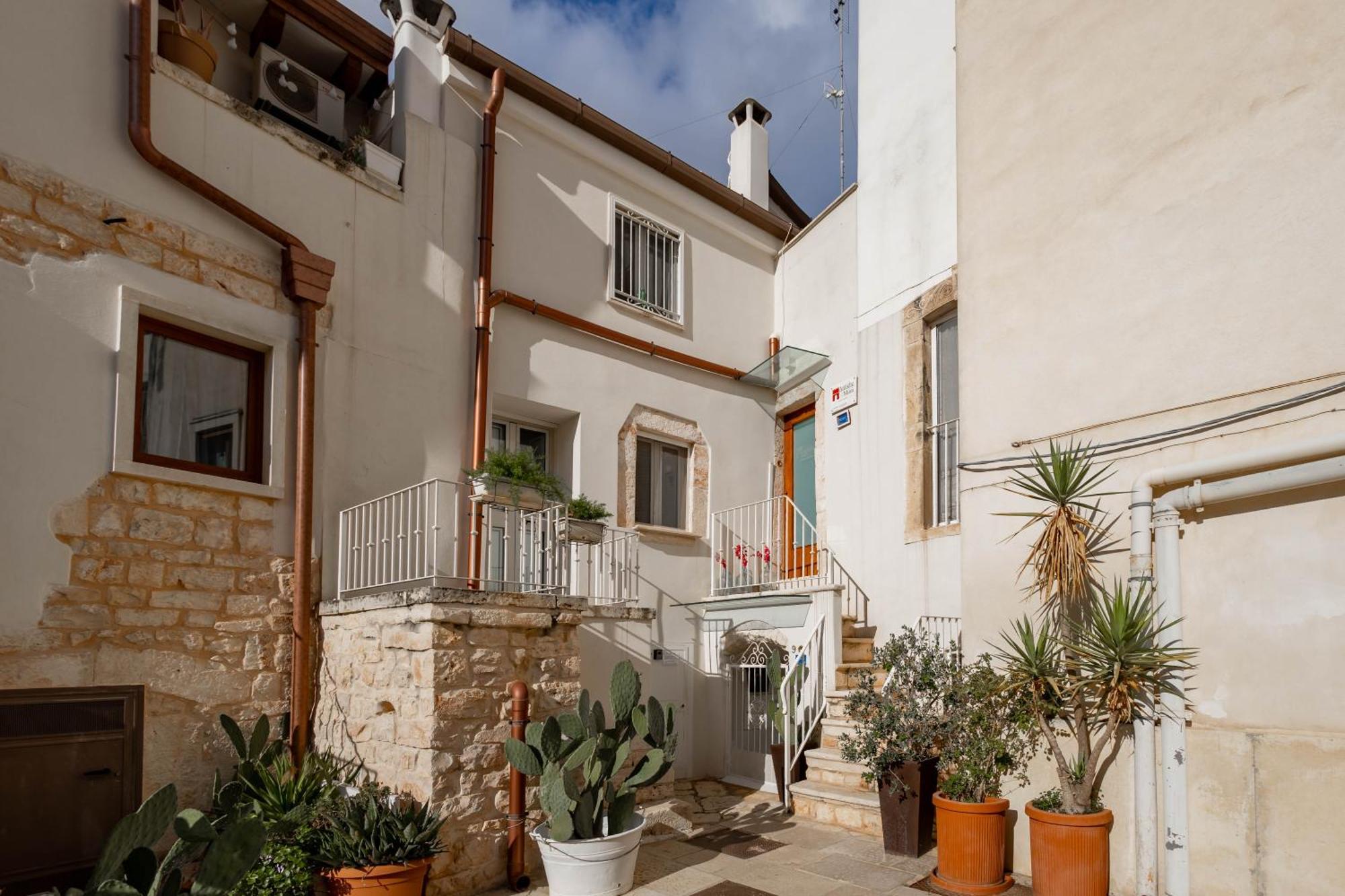 Antiche Mura Apartments"Nido Di Puglia" Monovano 图里 外观 照片