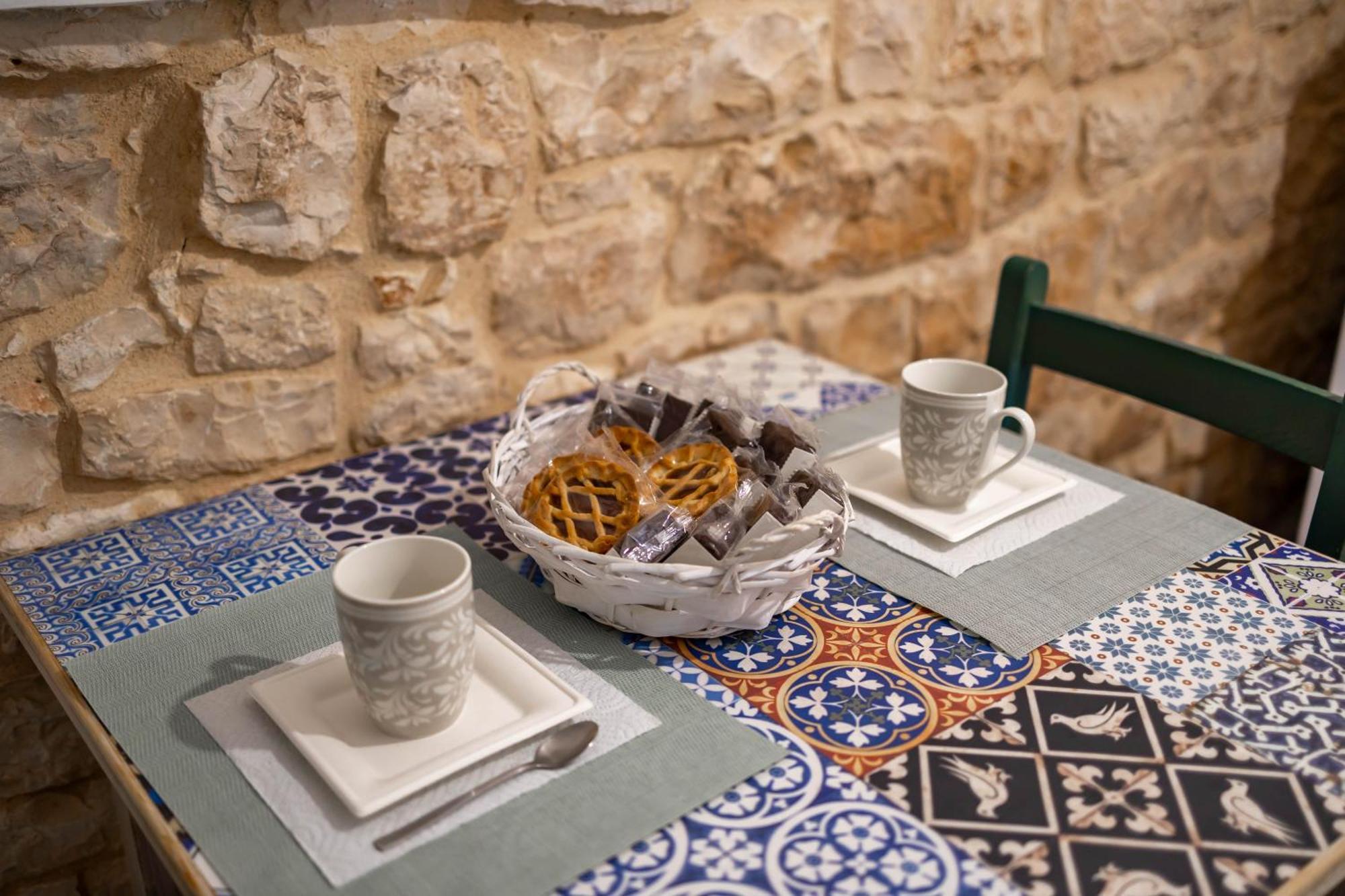 Antiche Mura Apartments"Nido Di Puglia" Monovano 图里 外观 照片