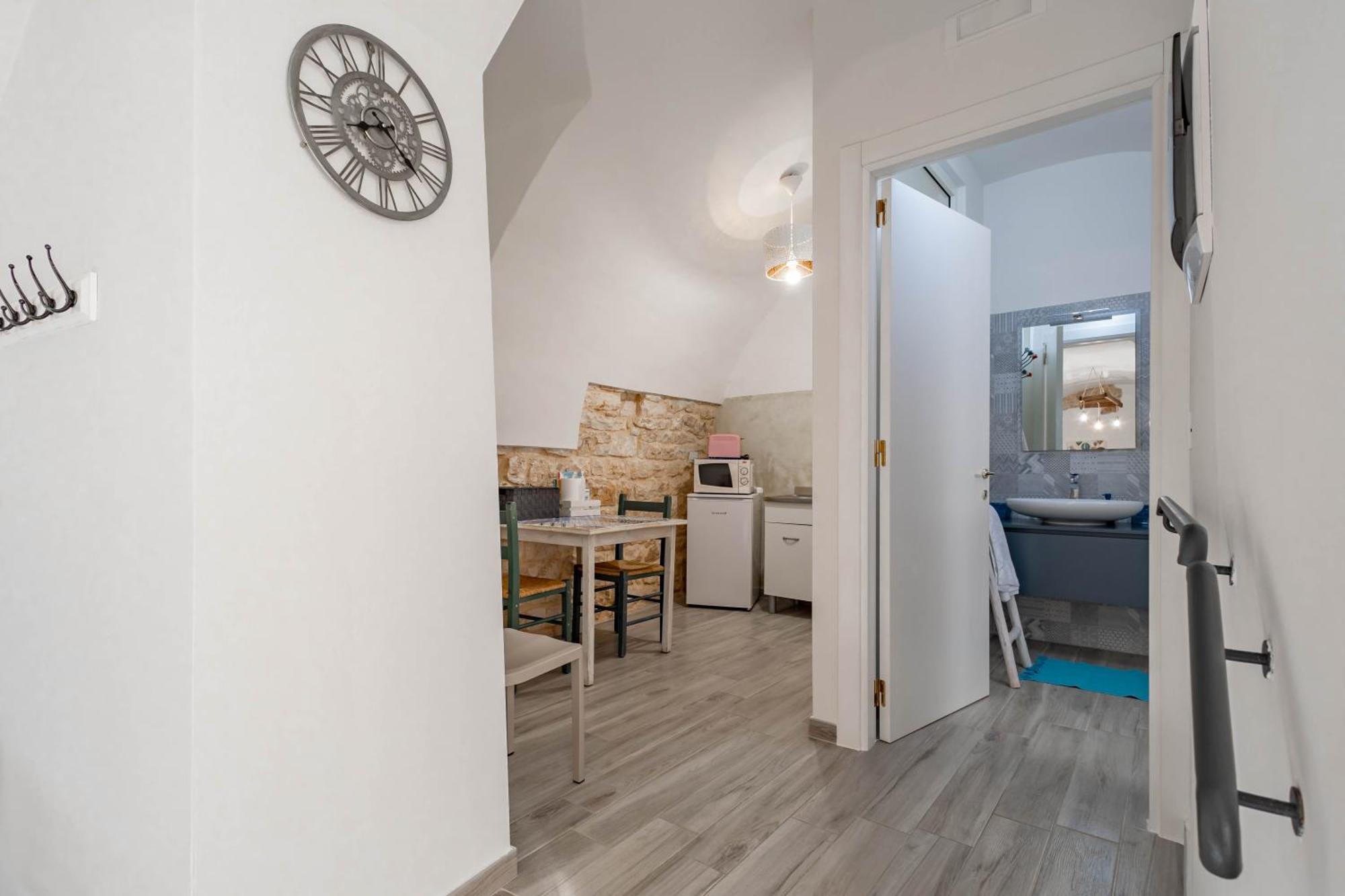 Antiche Mura Apartments"Nido Di Puglia" Monovano 图里 外观 照片